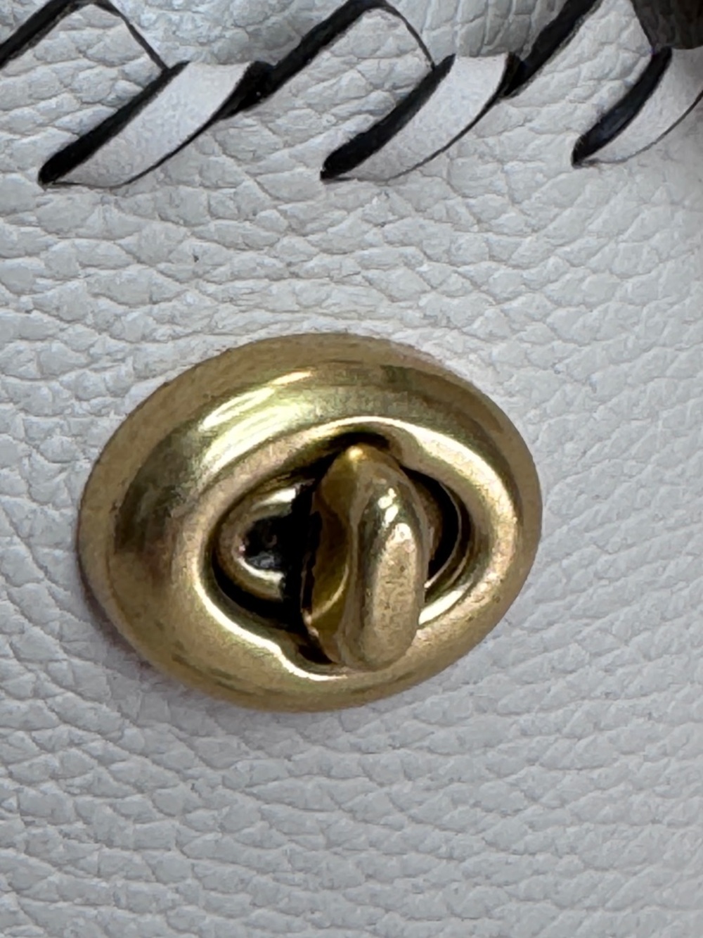 Coach Lora Bucket Bag With Whipstitch Detail Ivory Leather + Tea Rose Charm - Picture 6 of 16